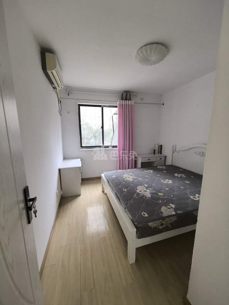 新凯城银杏苑2750624卧室图0