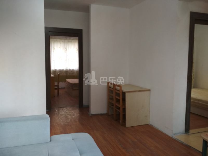 新凯城银杏苑2750624客厅图7