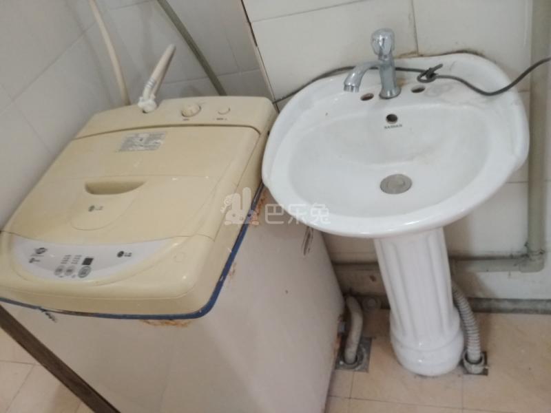 新凯城银杏苑2750624卫生间图18