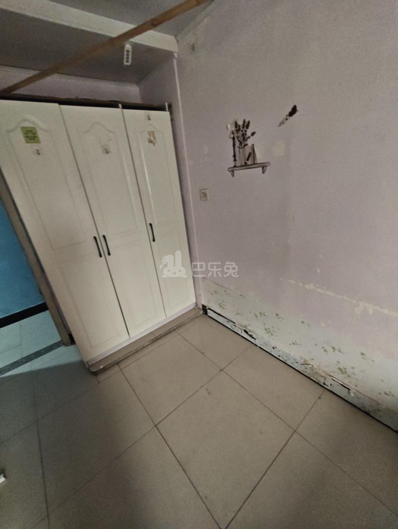 福龙大厦2759520卧室图4