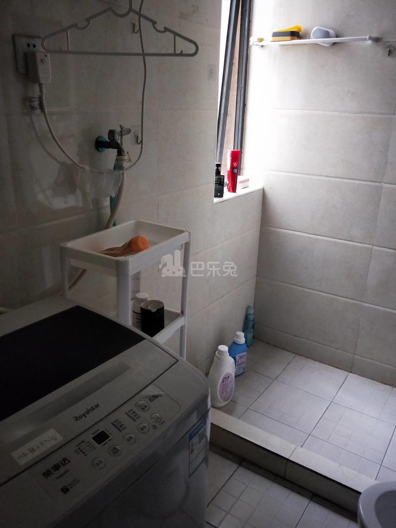 大华锦绣华城第四街区（振东花苑小区）2780725卫生间图14