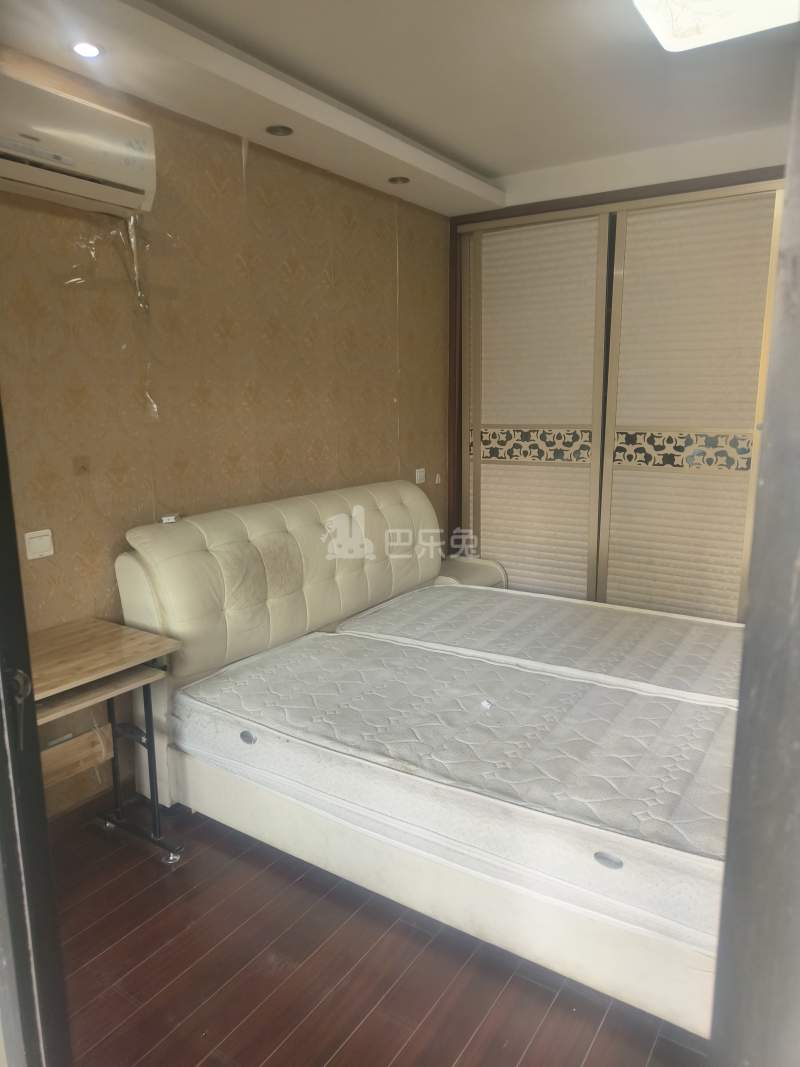 杰圣家苑2789702卧室图3