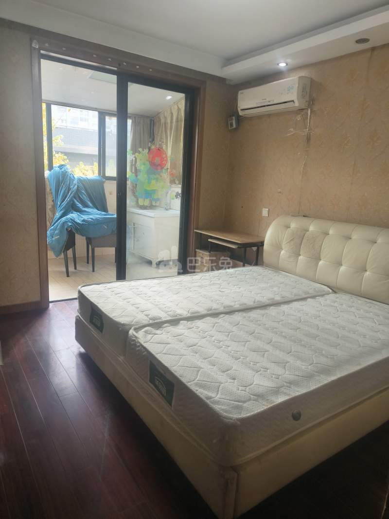 杰圣家苑2789702卧室图0