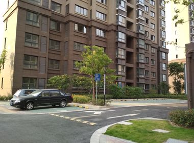 翔瑞新苑东区（鹤槎路182弄） 2室1厅1卫