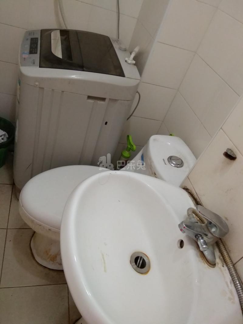 川杨新苑一期南区18473040卫生间图4