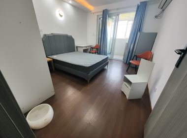 翔瑞新苑东区（鹤槎路182弄） 