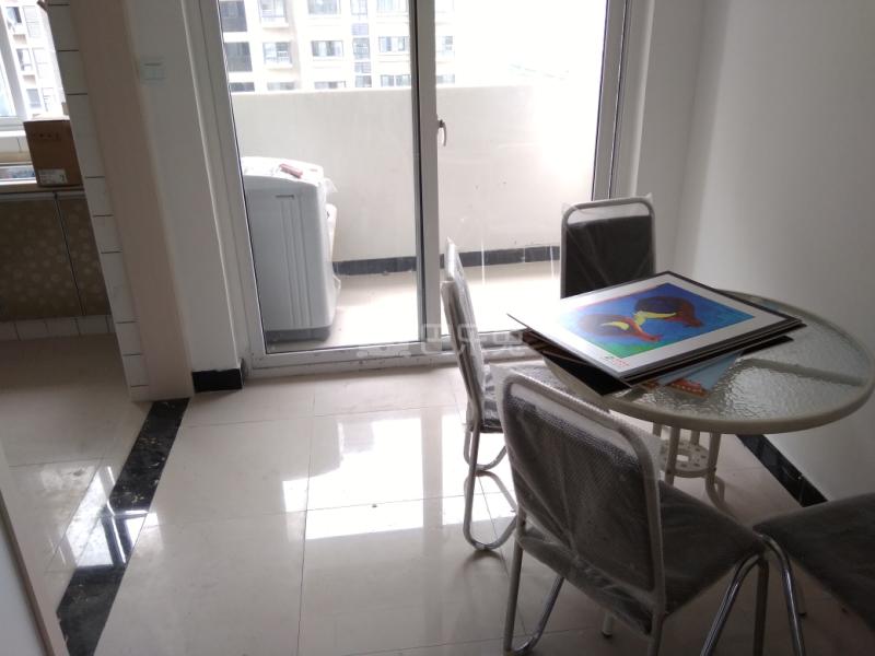 翔瑞新苑东区（鹤槎路182弄）2865529客厅图4