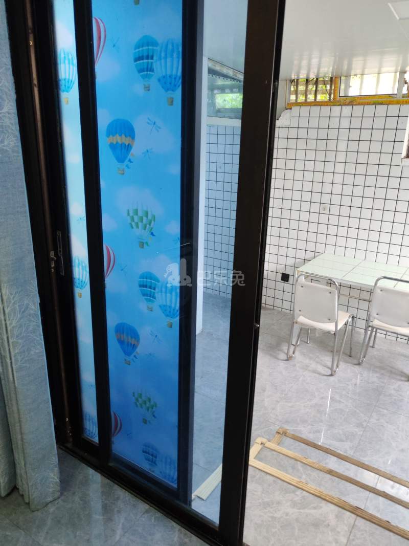 西郊协和小区286053卧室窗户图8