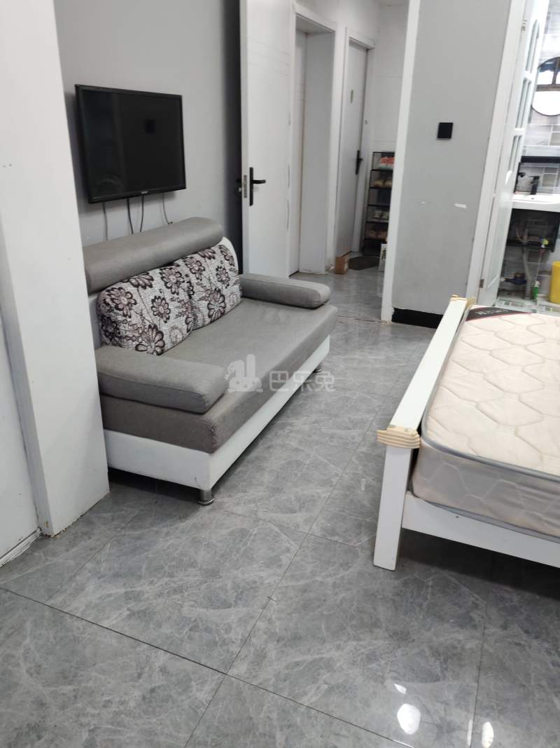 西郊协和小区286053客厅图4