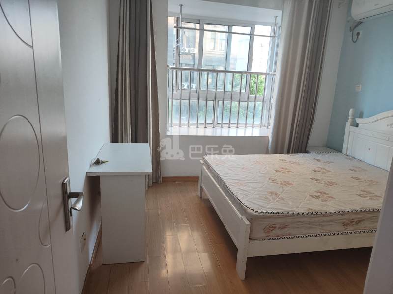 翔瑞新苑东区（鹤槎路182弄）2917421卧室图1