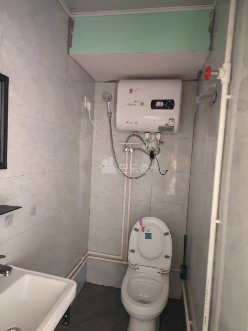 中铁逸都2953617卫生间图4