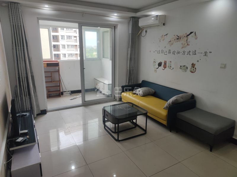 翔瑞新苑东区（鹤槎路182弄）2974694客厅图4