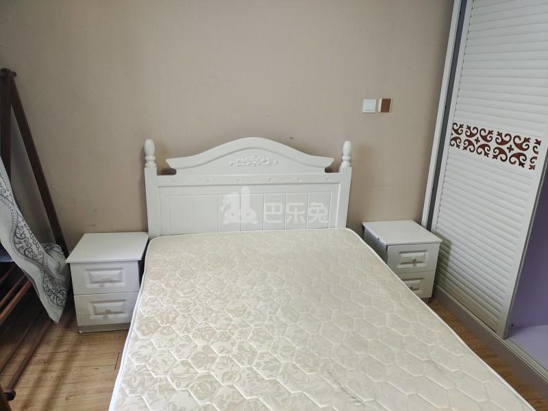 徐汇世家花园（徐汇玺庭）2994751卧室图3