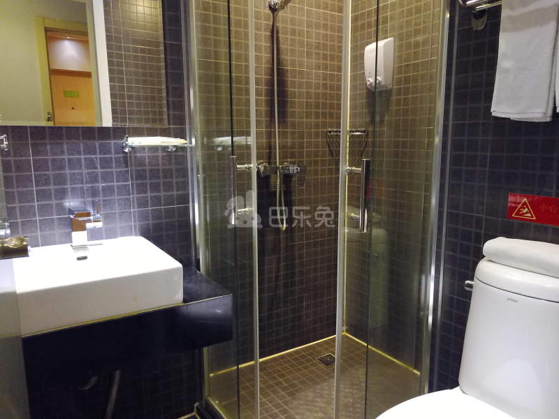 华江公寓3006747卫生间图3