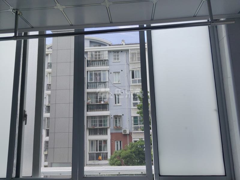 景舒苑一村3012022卧室窗户图8