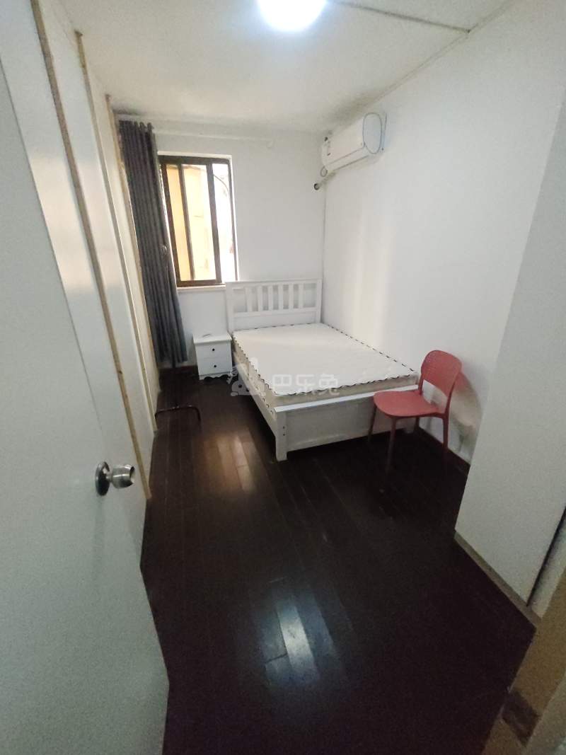 虹叶花苑3027706卧室图4