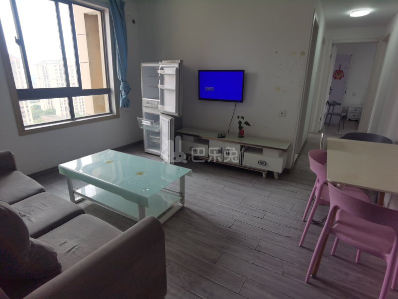 新凯城紫荆苑3032060客厅图4