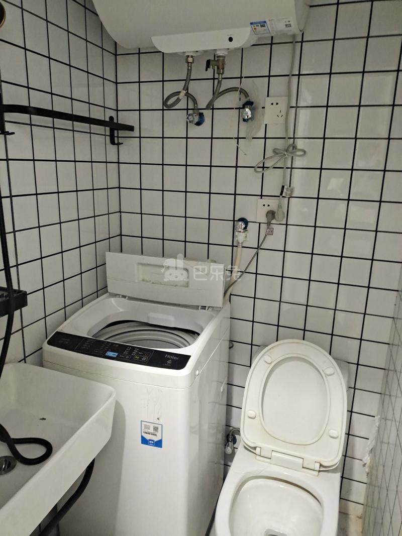 浦虹苑3032409卫生间图4