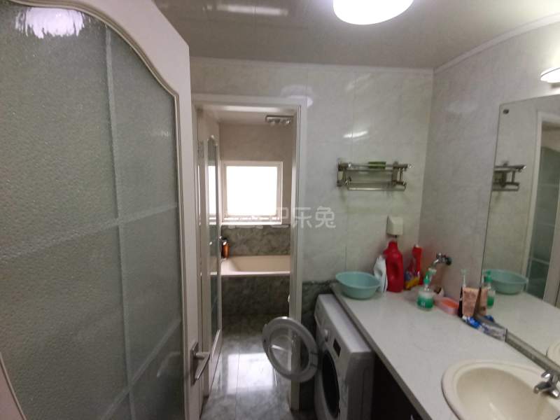 联洋花园二期3076604卫生间图12