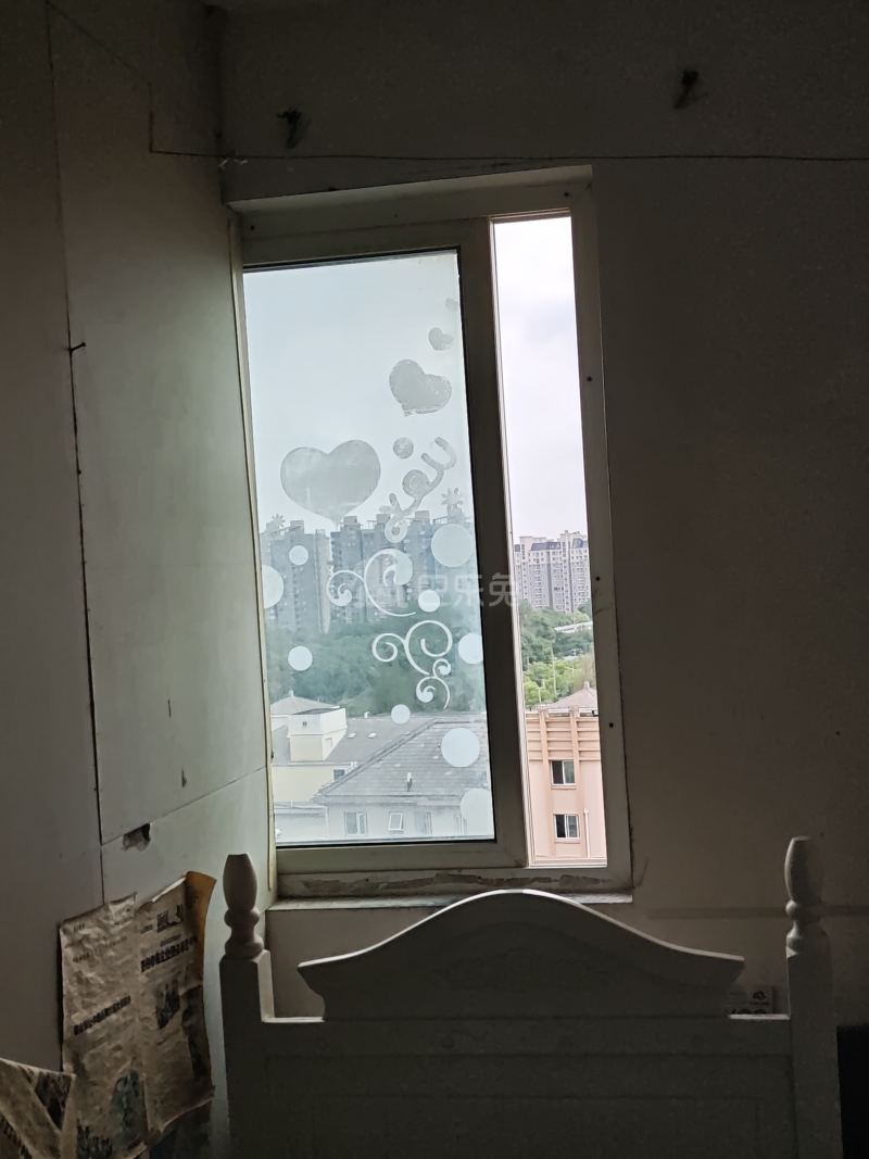 邻里苑3092979卧室窗户图9