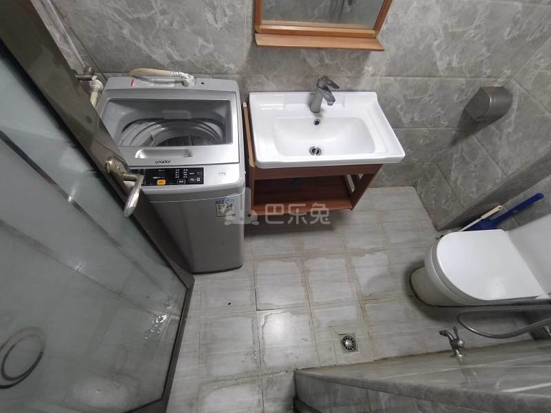 横岗旱塘三路15号3101330卫生间图6