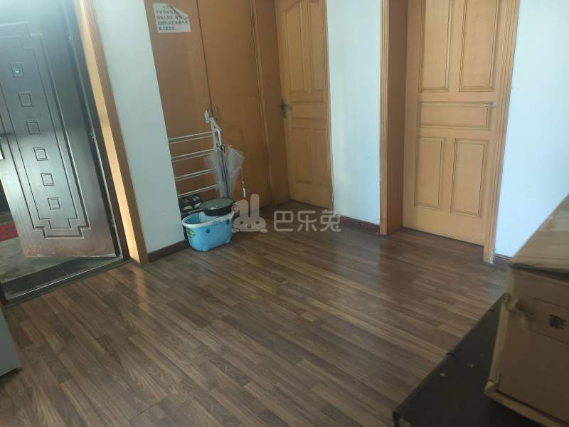 海桐小区3125577客厅图12