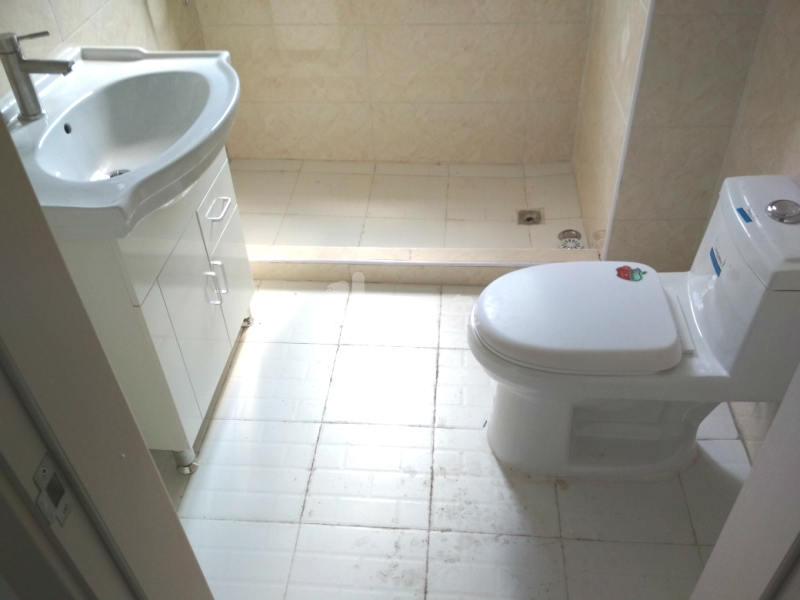 翔瑞新苑东区（鹤槎路182弄）13296401卫生间图8