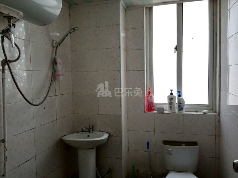 大宁龙盛雅苑3164174卫生间图7