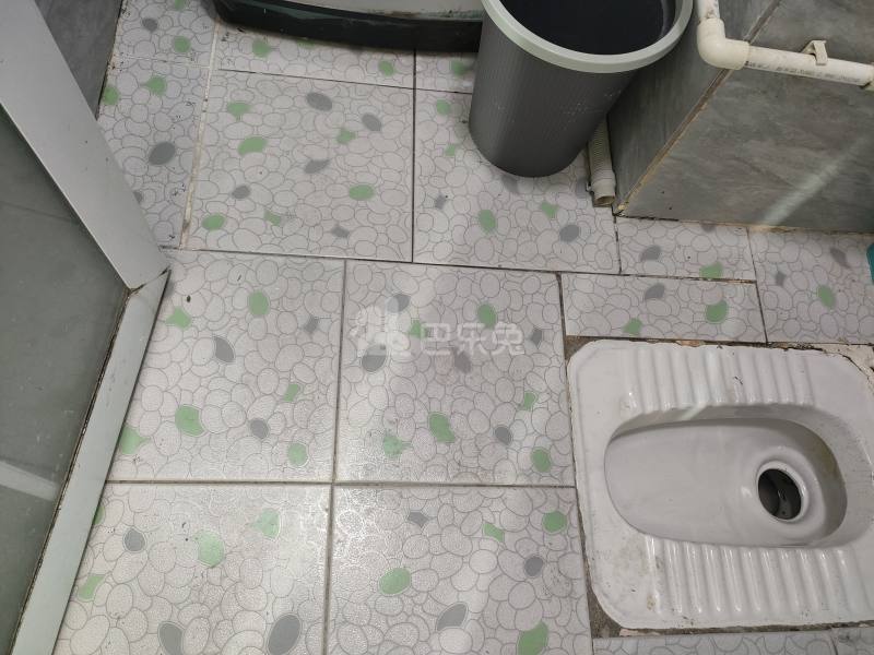 怡海广场3239931卫生间图4