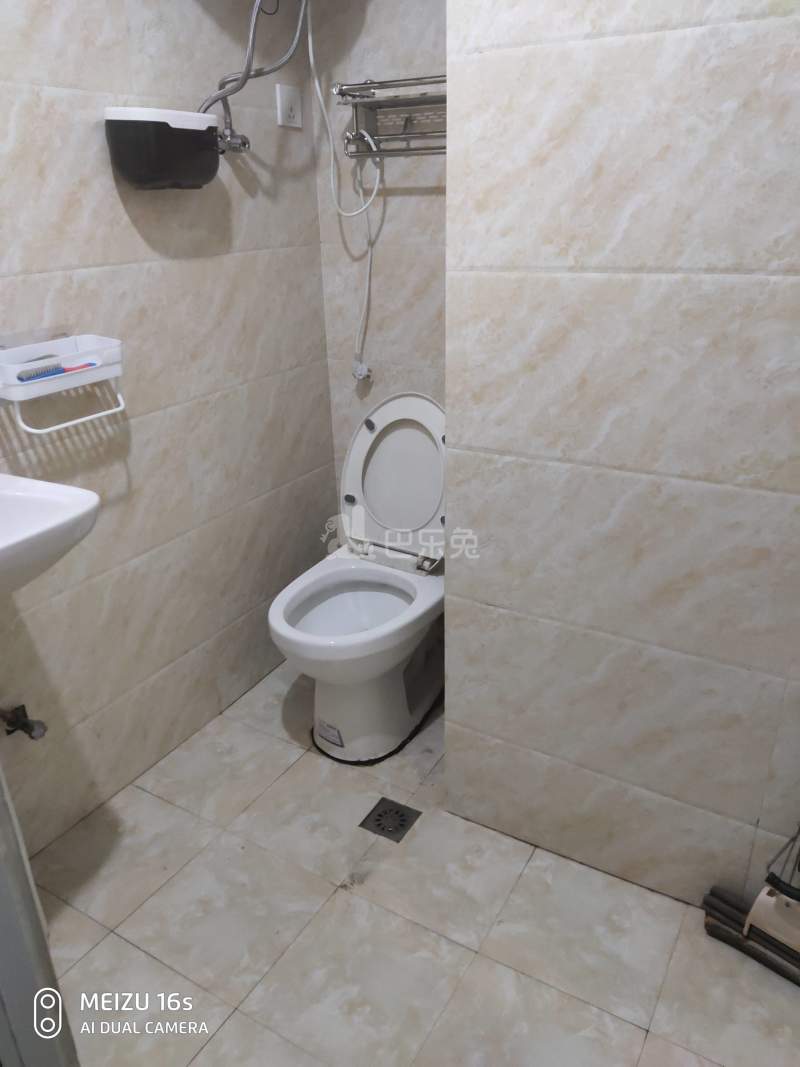 仓溢绿苑3241288卫生间图7