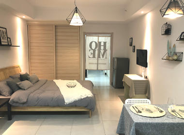 寓言公寓（西湖店） 1室0厅1卫