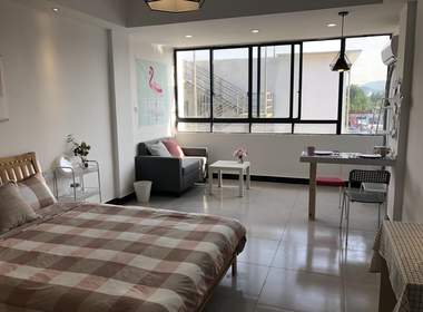 寓言公寓（西湖店） 1室0厅1卫