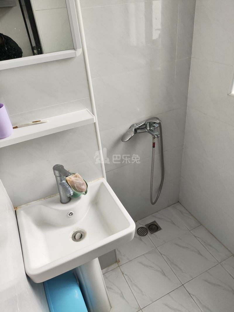 聚龙家园3272668卫生间图6