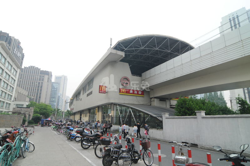 百合公寓（曹杨店）329713周边环境图12