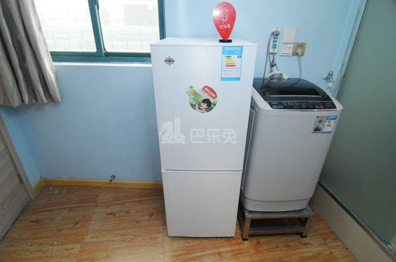 百合公寓（曹杨店）329713客厅图3