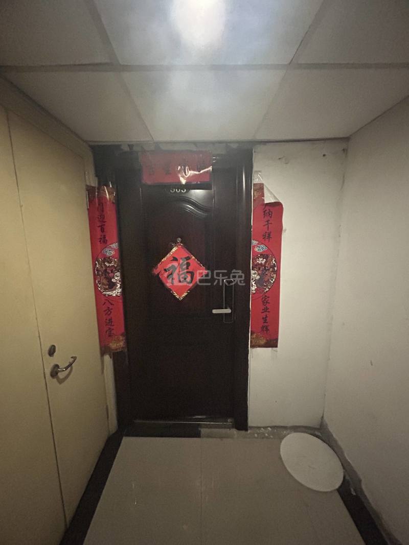 龙邸大厦3362299进单元门图12