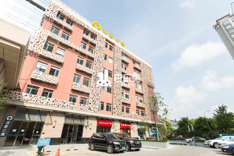 城家公寓上海南站石龙路店