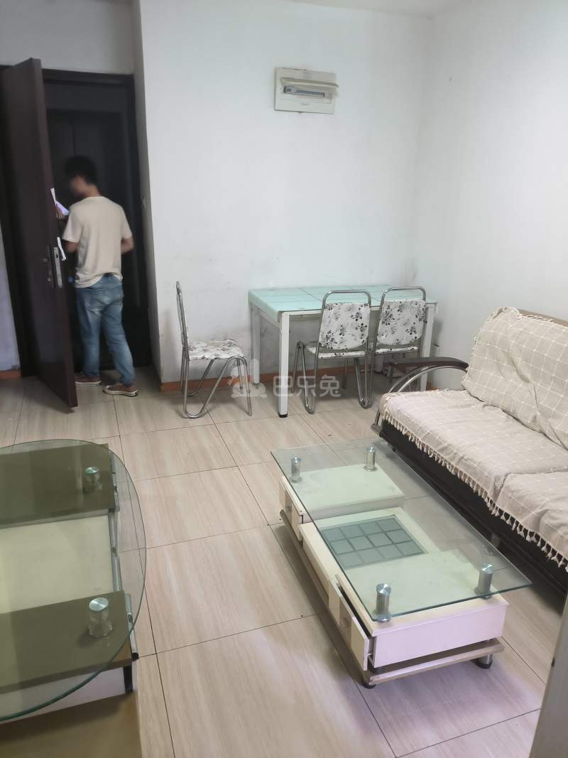 瑞和雅苑壹街区3380620客厅图6