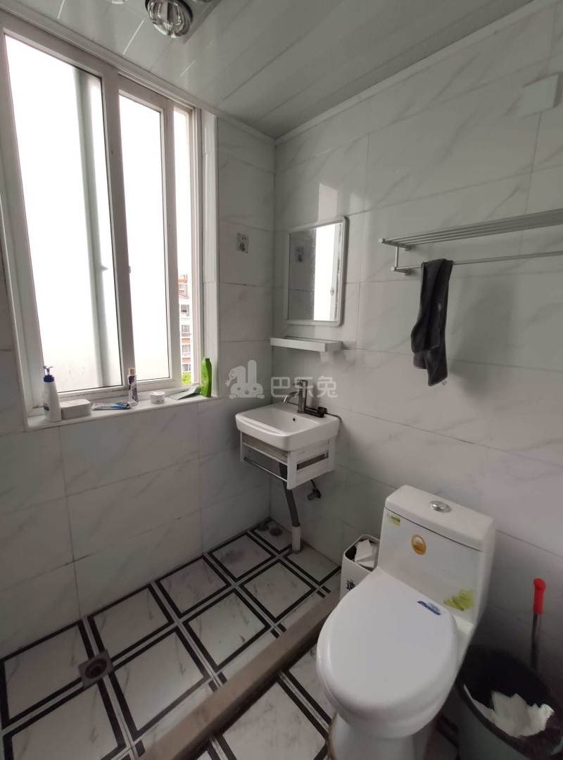 金榜新苑3388780卫生间图10