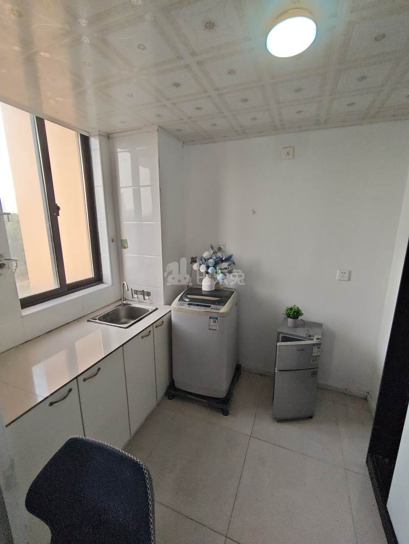 两湾新苑3416719厨房图4