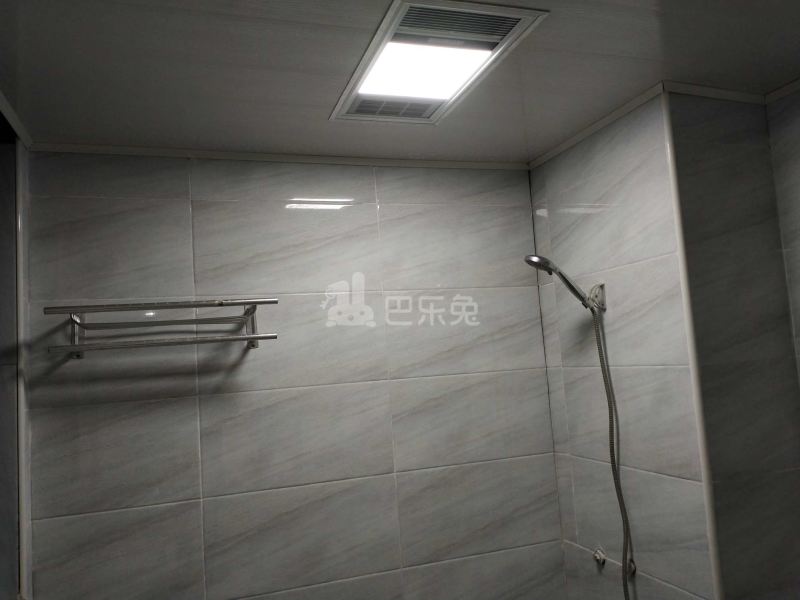 华泾绿苑3419986卫生间图13