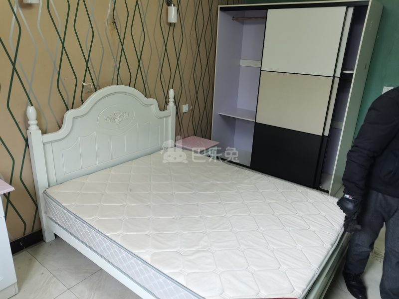 华泾绿苑3419986卧室图1