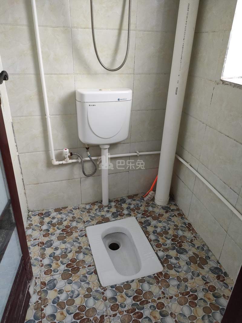 wo+青年公寓（大涌路二夹坊前街33号之二）3426591卫生间图8