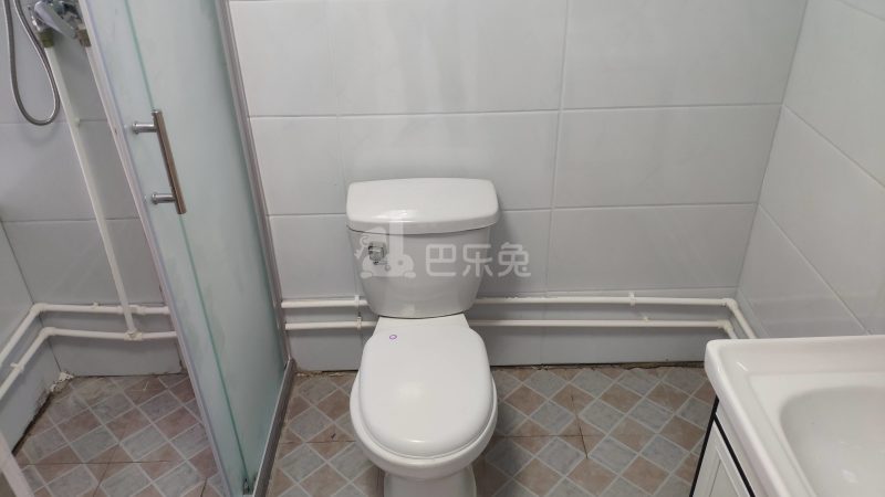 浦江世博家园五街坊17080924卫生间图2