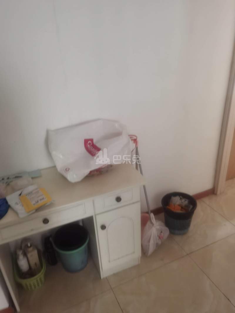 华泾绿苑3435033客厅图5