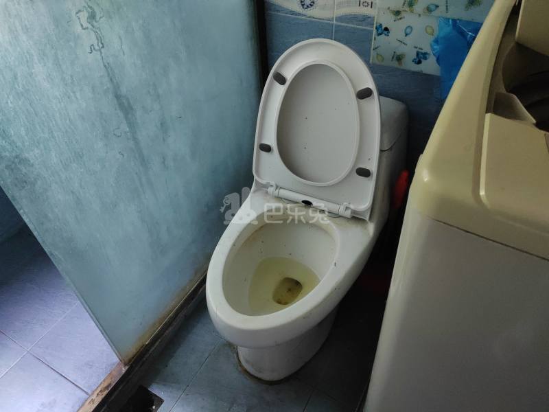 檀香花苑3452900卫生间图12