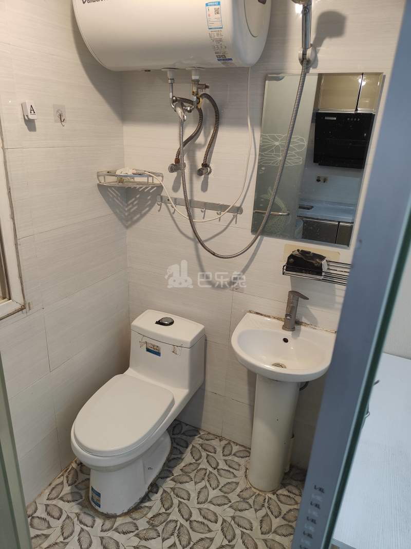 金杨新村八街坊（银山路342弄）349528卫生间图6