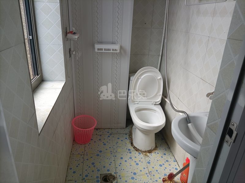 阳光郡3583569卫生间图7