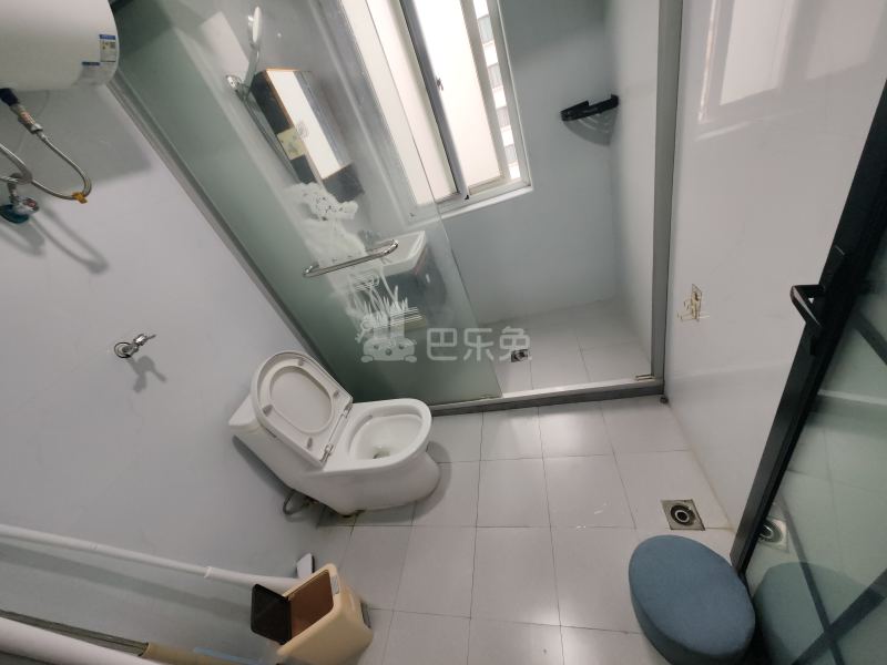 翔瑞新苑南区3614191卫生间图5