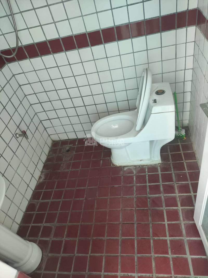 河畔公寓（天河区河水大街35号C栋）3614267卫生间图4